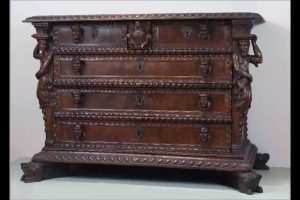 chest of drawers